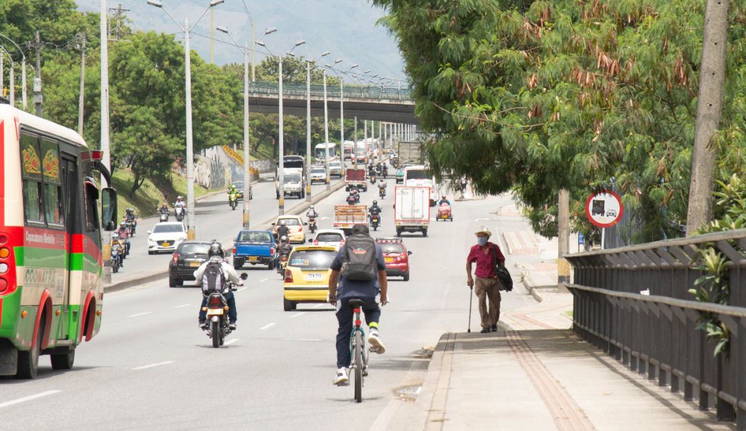 Noticias de Antioquia: Alcaldía de Medellín justificó reducción de velocidad en la Autopista Norte