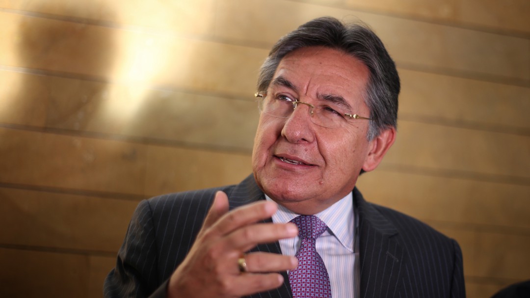 Nuevos señalamientos contra exfiscal Martínez en debate en el Congreso
