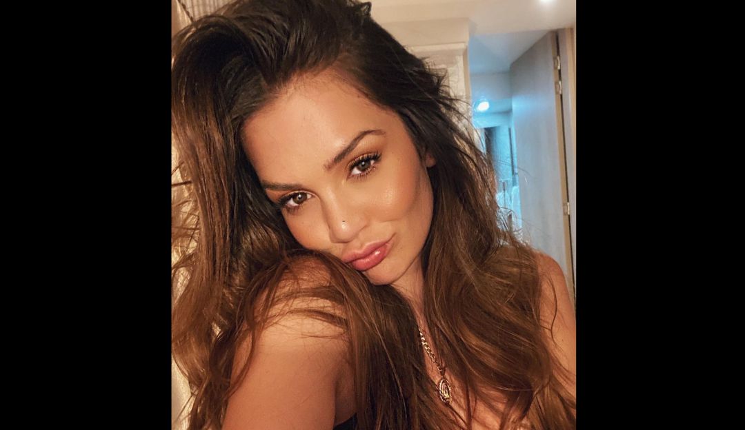 Lina Tejeiro dándose un baño VIDEO: Lina Tejeiro presumió su lujoso jacuzzi y subió video dándose un baño