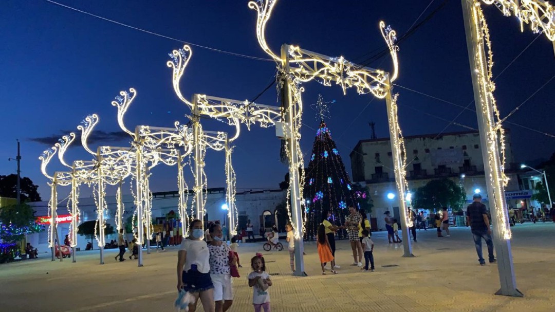 Encienden alumbrado navideño en El Carmen de Bolívar