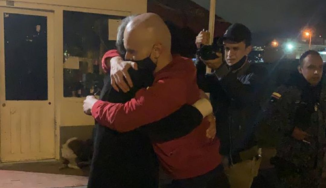 Andrés Fernando Sepúlveda saliendo de La Picota en Bogotá. FOTO abogado defensor