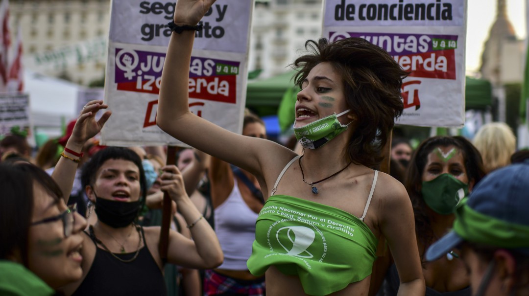 Investigan muerte de joven tras realizarse un aborto en Argentina