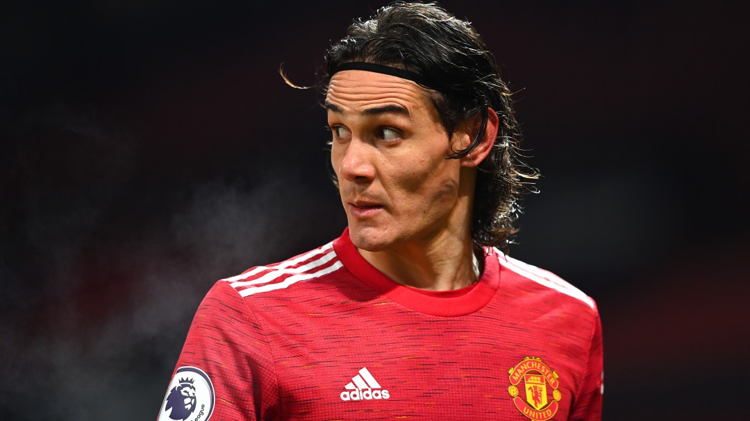 Sancionan a Cavani por decirle "gracias negrito" a un seguidor