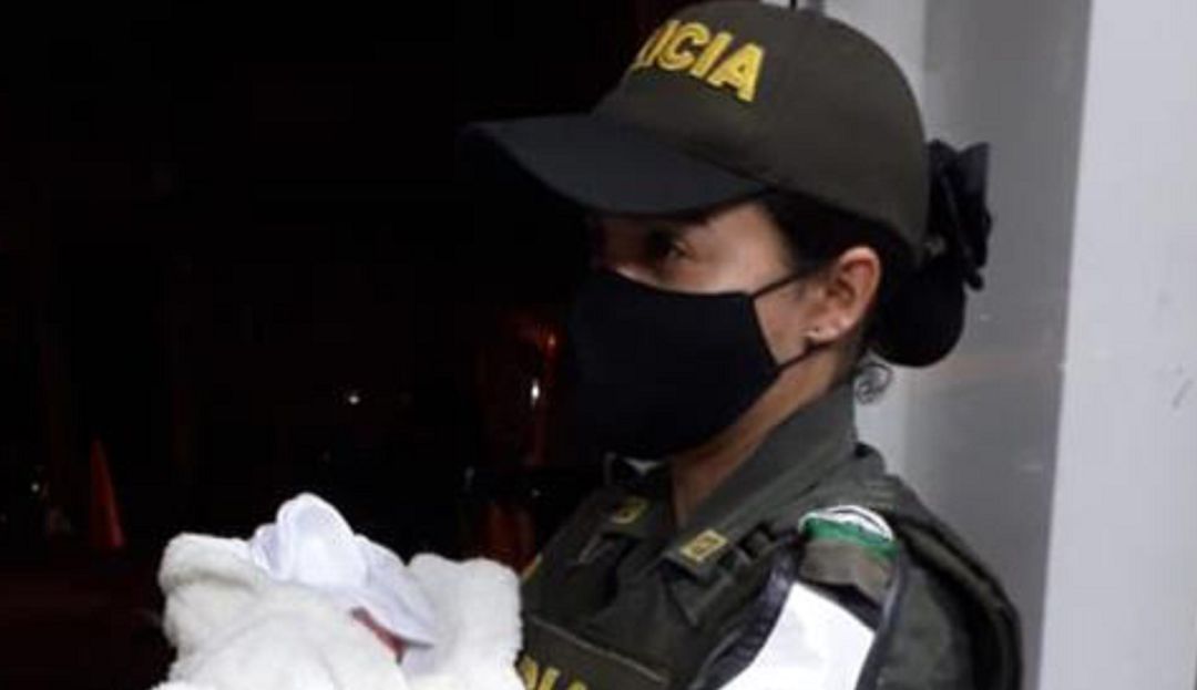 Policía
