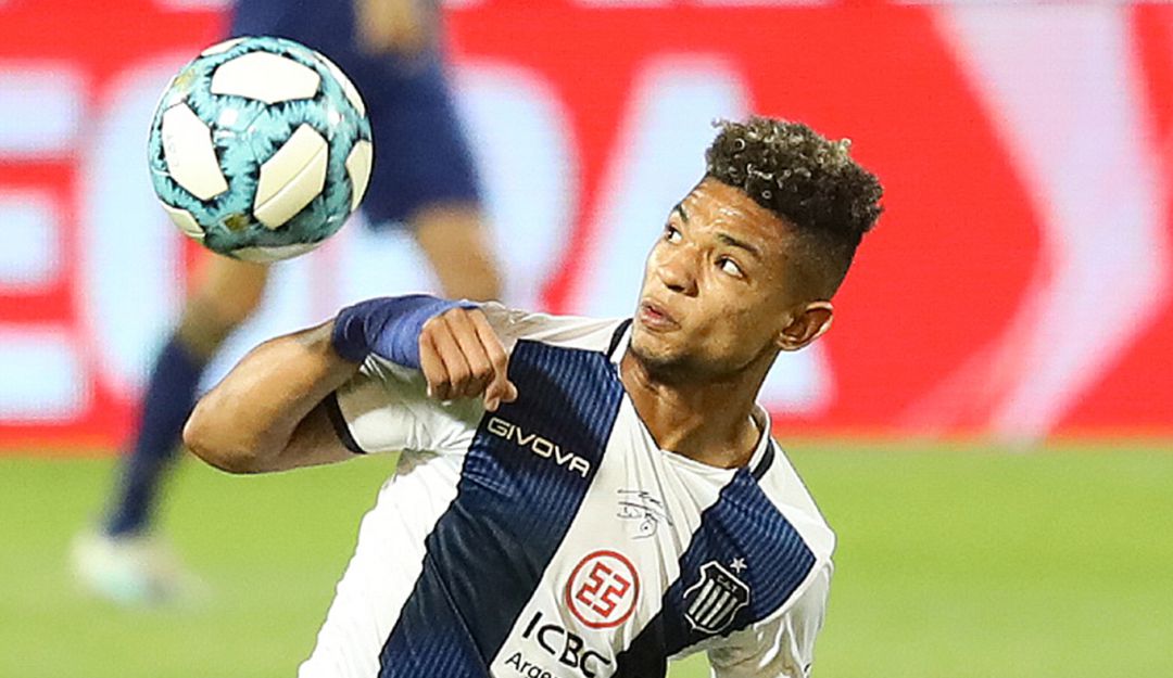 Diego Valoyes marcó el gol de triunfo de Talleres de Córdoba sobre Banfield.