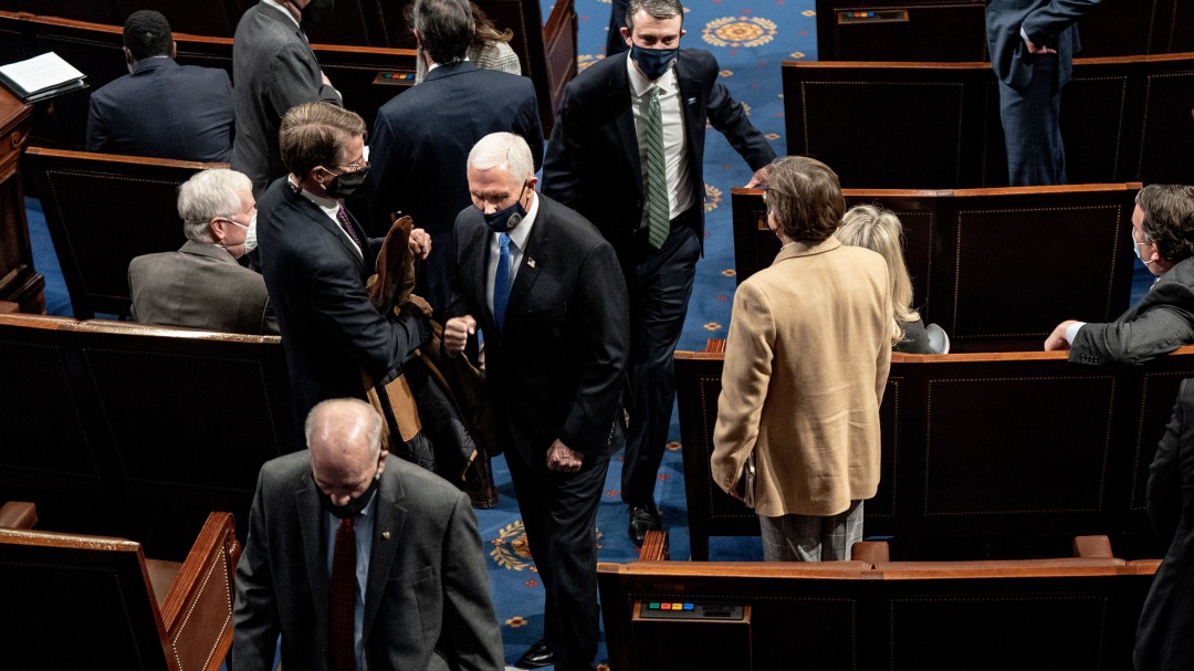 Senado de EEUU reanuda sesión para certificar triunfo de Biden