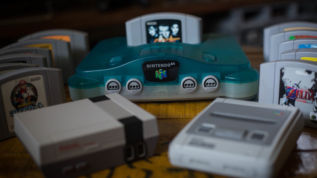 Este youtuber construyó la Nintendo 64 "más pequeña del mundo"