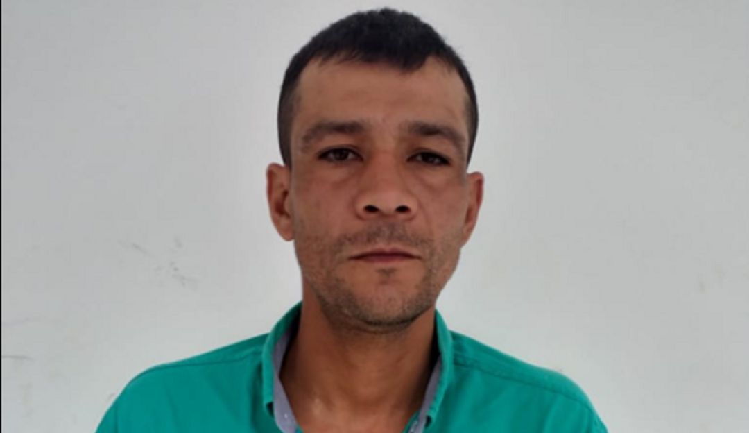 Este sujeto es uno de los fugados de la estación de Policía.