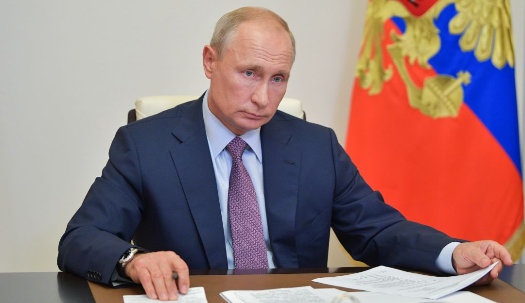 Vladimir Putin entrega información sobre la vacuna Sputnik V.