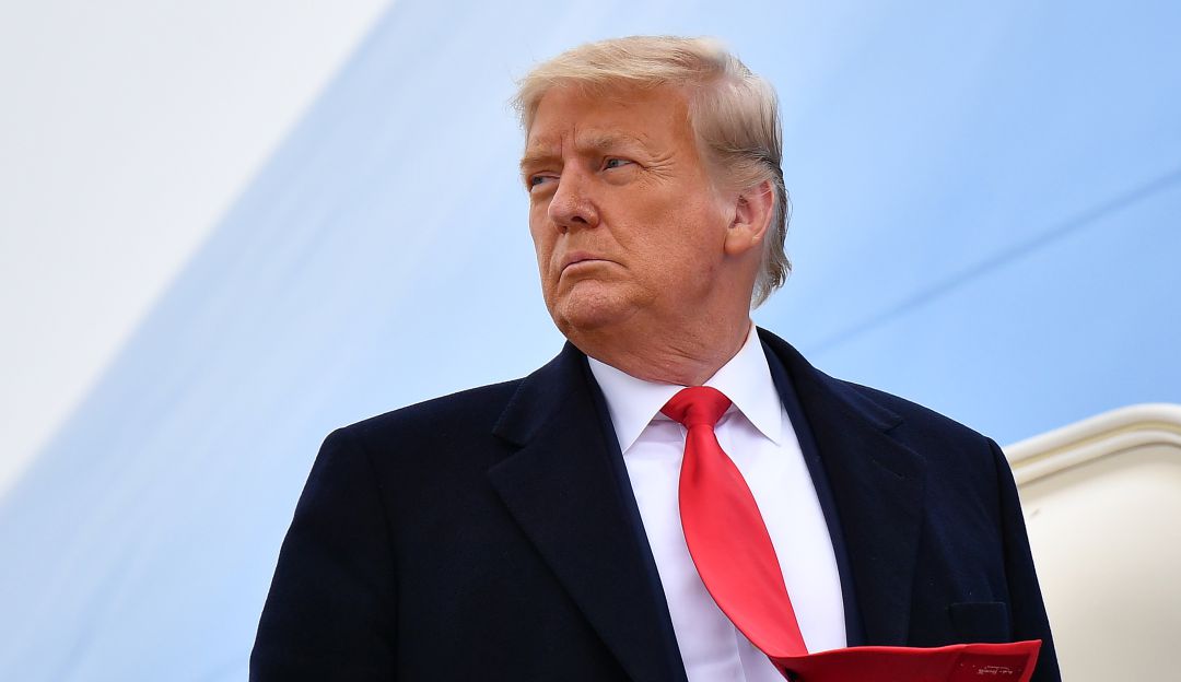 Donald Trump durante el último viaje de su mandato.