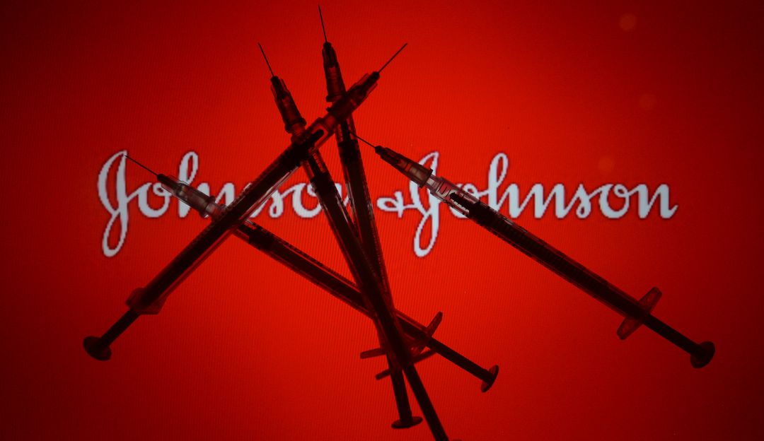 La compañía Johnson & Johnson desarrolla su vacuna junto a Janssen.