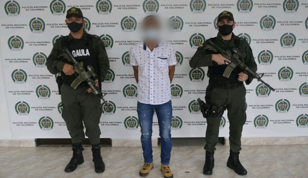 Policía