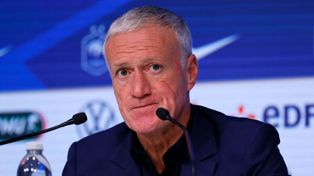 Entrenador de selección francesa dice no poder perdonar a Karim Benzema