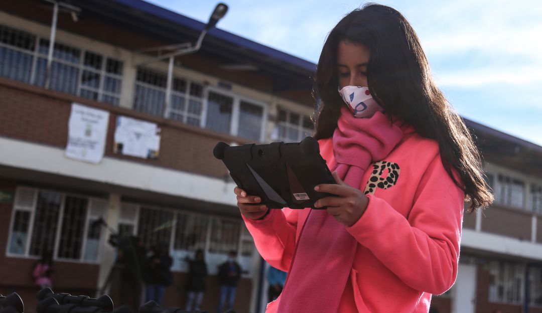 Gobierno anuncia más de 84 mil becas universitarias para jóvenes