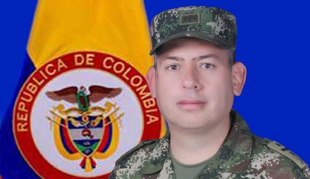 Teniente Coronel Johan Fernando Martínez, investigado por presuntamente incurrir en el delito de violencia intrafamiliar agravada. también tiene procesos por delitos sexuales y falsos positivos