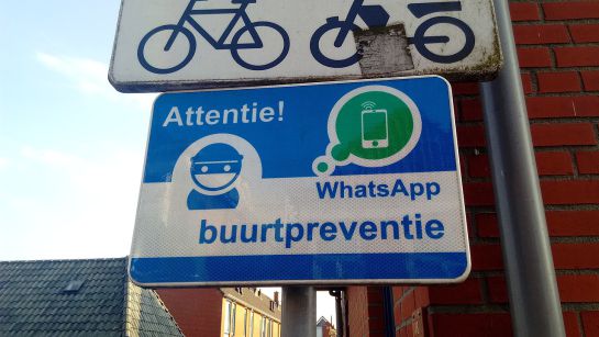 Vigilados por WhatsApp Vigilados por WhatsApp