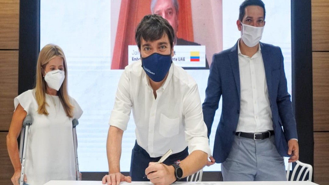 Emiratos Árabes entregó unidades de cuidados intermedios a Colombia