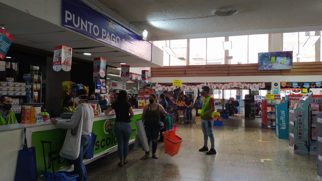 Venta de calzado y uniformes, afectada por la virtualidad