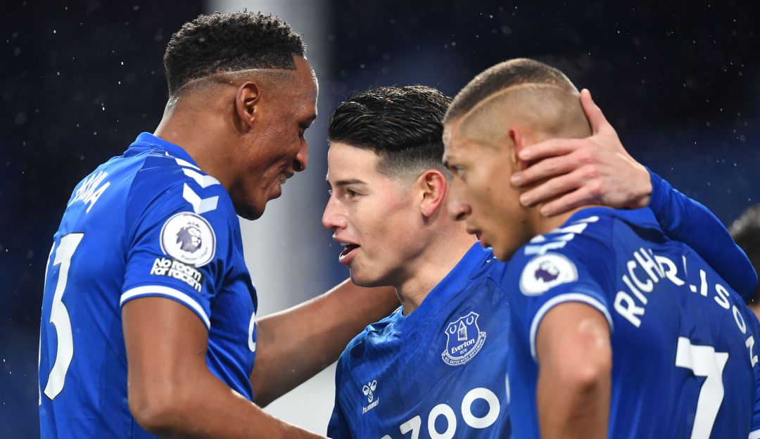 James Rodríguez anotó en el empate 1-1 del Everton ante el Leicester City.