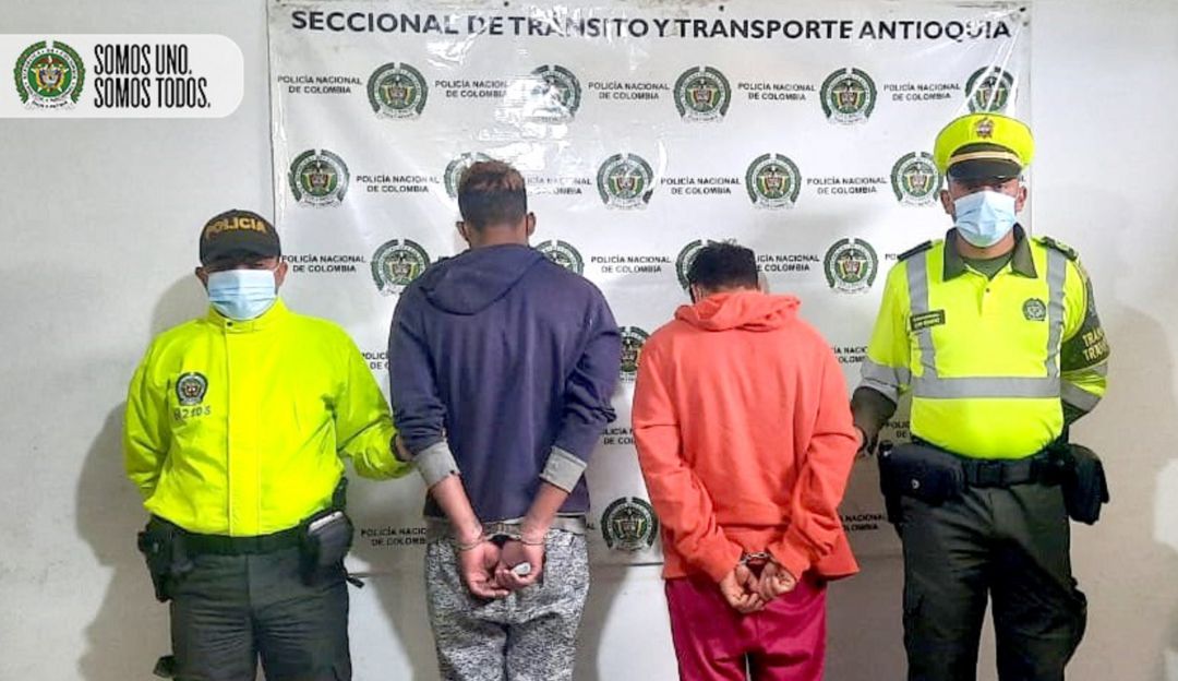 Policía