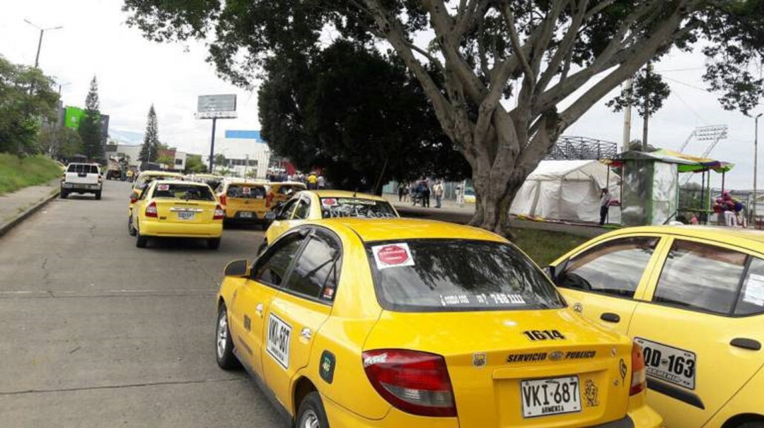 Taxistas en Armenia solicitan modificar el pico y placa