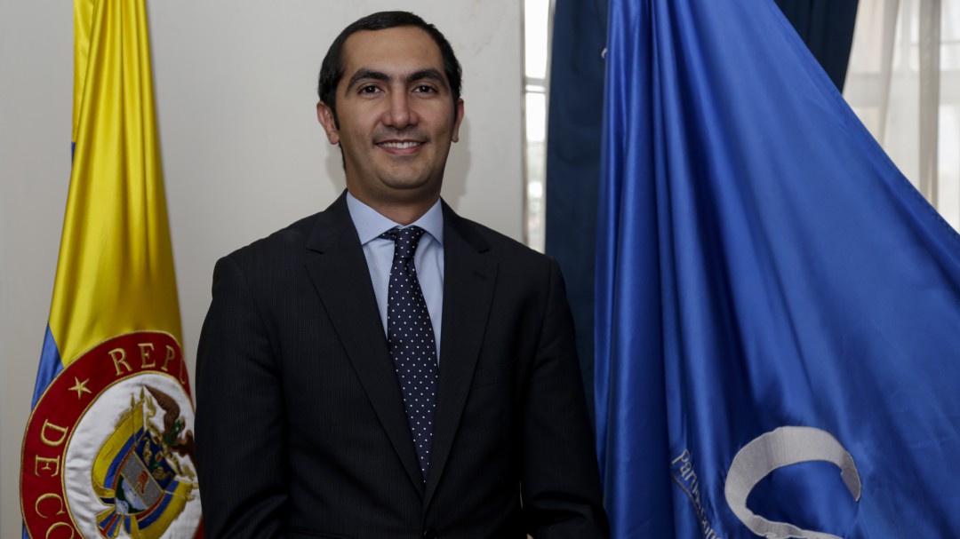 Denuncian al senador David Barguil por supuesto fraude procesal