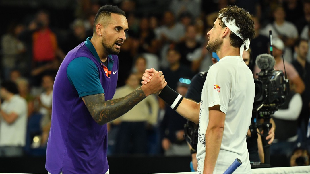 Dominic Thiem remonta ante Nick Kyrgios y su ferviente fanaticada