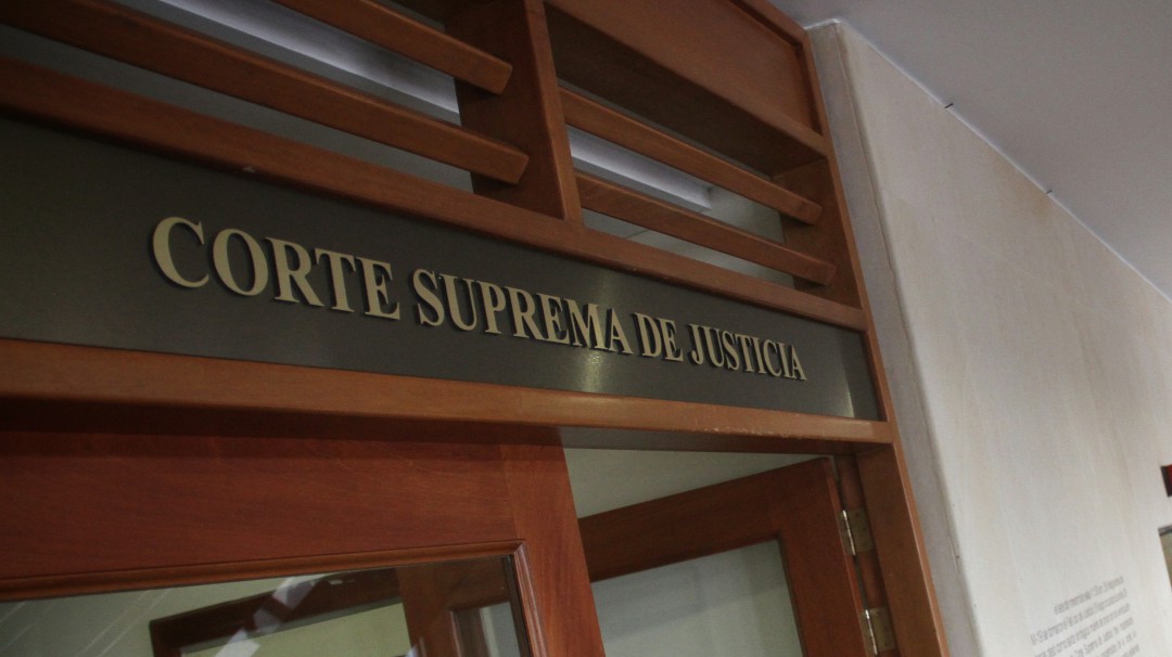 OEI debe indemnizar a empleada contratada por prestación de servicios
