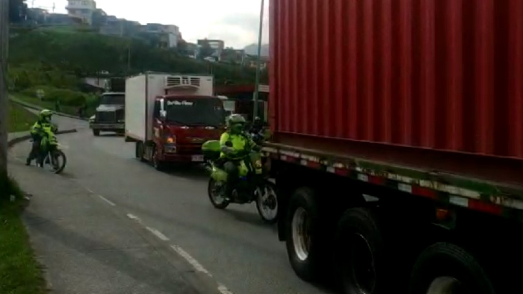 Avanza en orden la protesta de camioneros en Manizales