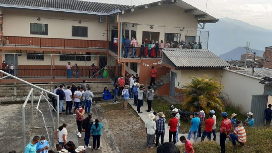 La mayoría de familias desplazadas en Ituango están autoalbergadas