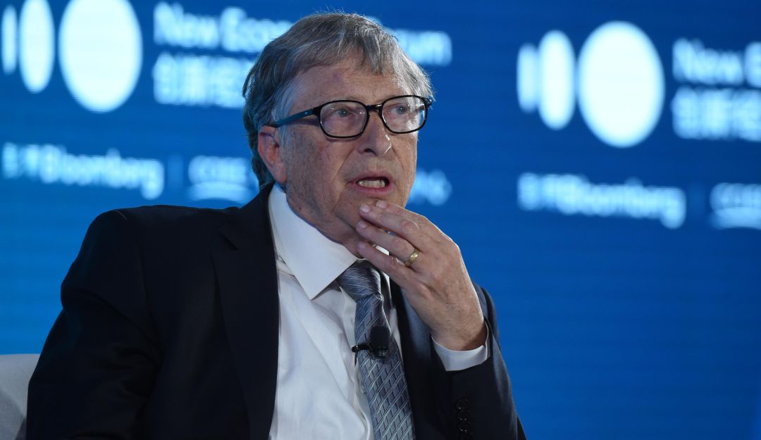 Bill Gates durante su intervención en el Foro Económico Mundial presencial en 2019.