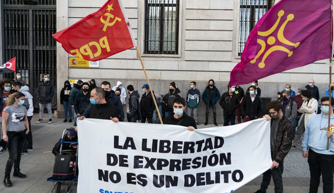 Protestas en España por detención del rapero Pablo Hasél