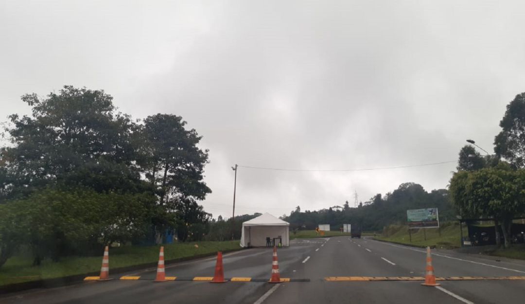 Días de cielo nublado y lluvias aisladas en el Quindío, autopistas del café