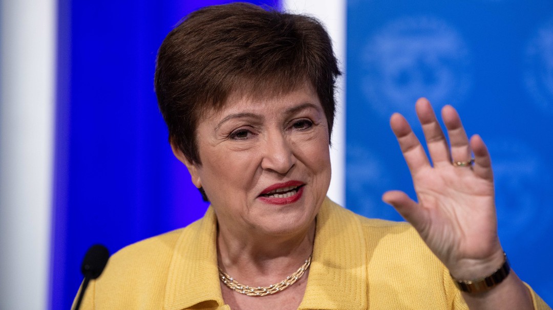 Cepa ómicron puede desacelerar crecimiento mundial: FMI