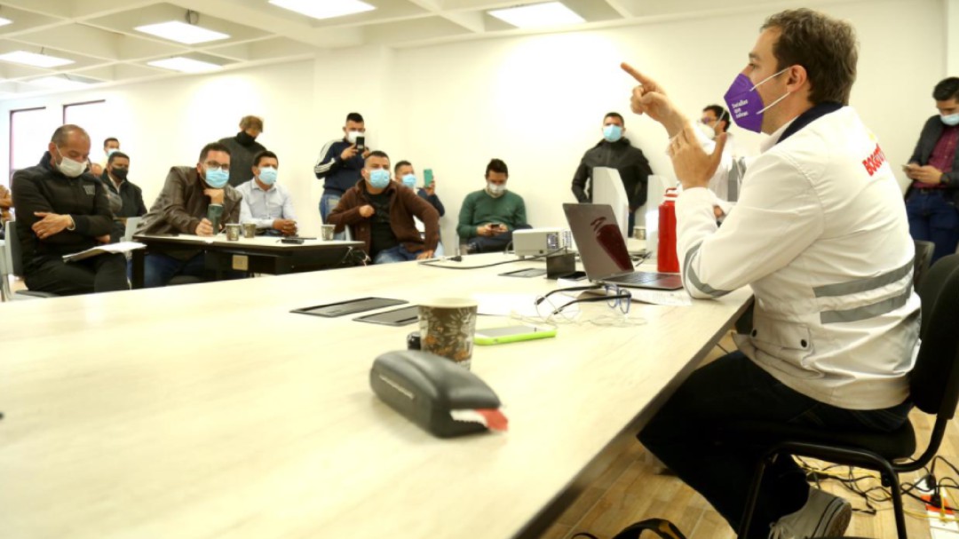 Distrito y empresarios trabajarán en un plan piloto para bares en la ciudad