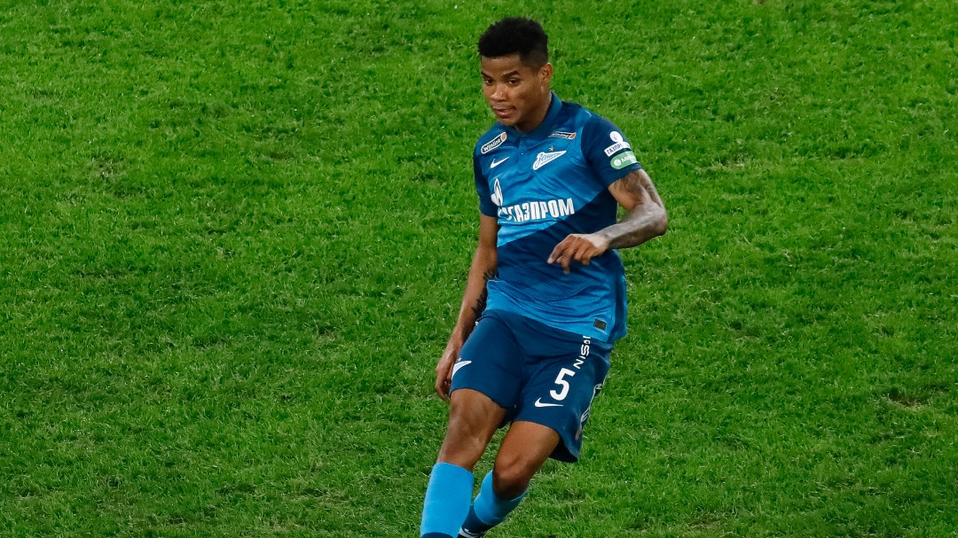 Así se divierte Wilmar Barrios con la nieve en los entrenamientos del Zenit