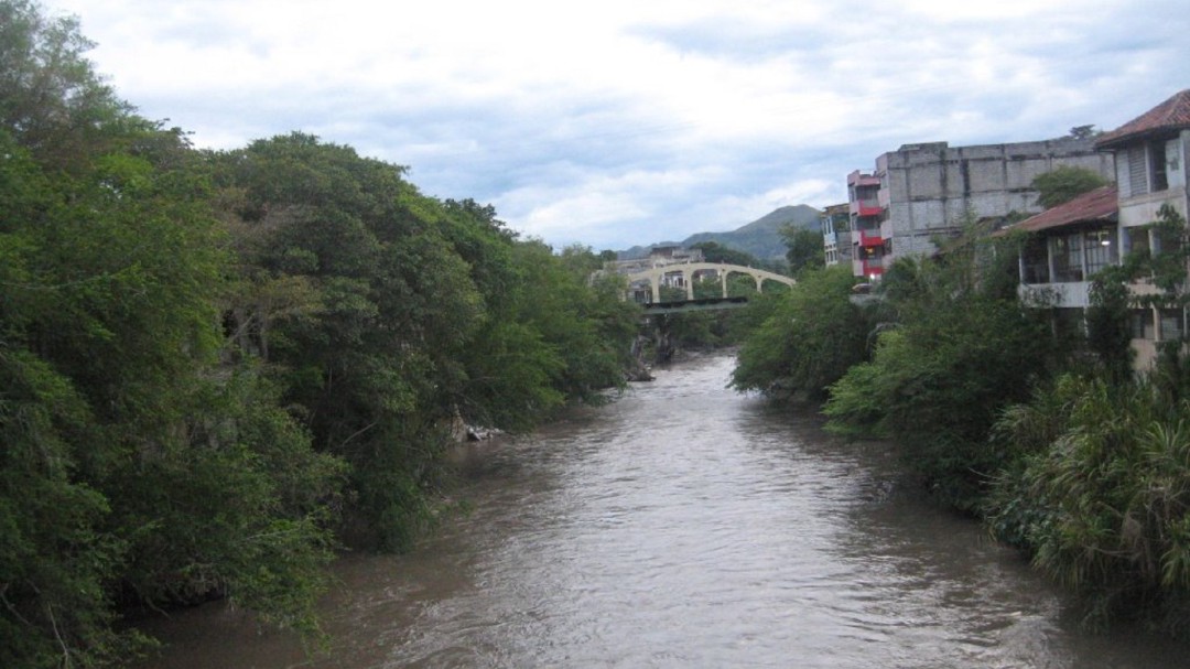 Fuertes lluvias generan alerta en la población de Honda en el Tolima