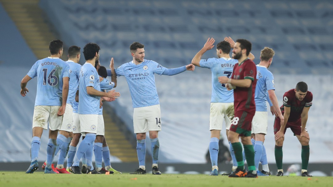 El City suda para golear al Wolverhampton y sigue su marcha triunfal