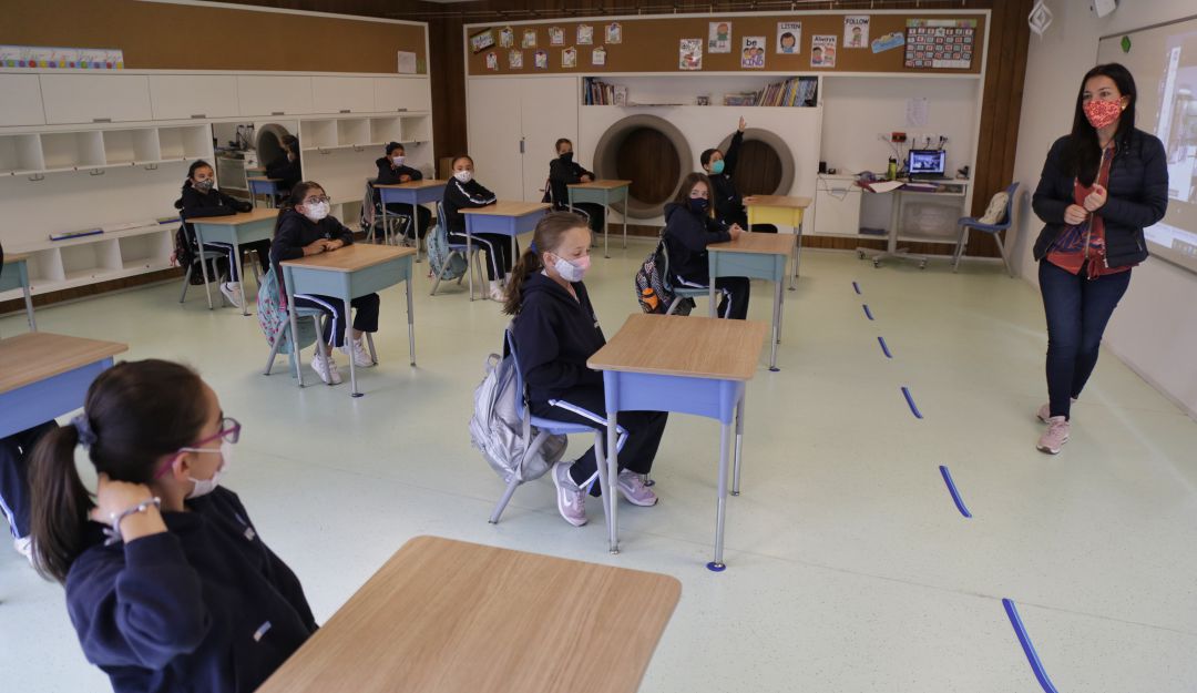 Advierten que modelos de alternancia en los colegios públicos de las ciudades principales avanzan a 'paso tortuga'
