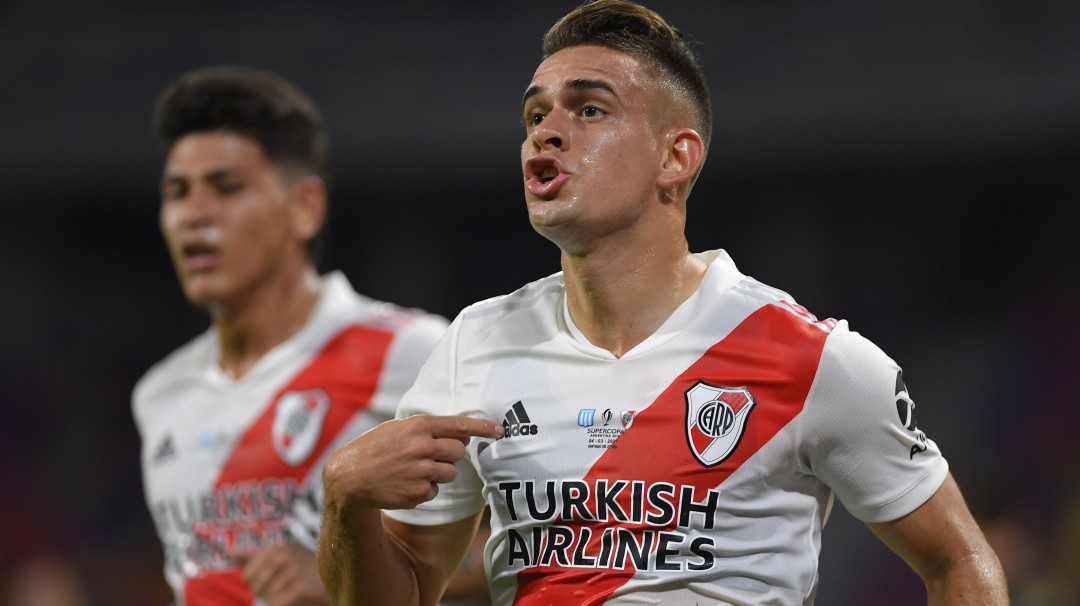 Rafael Santos Borré marcó en el título de River de la Supercopa Argentina