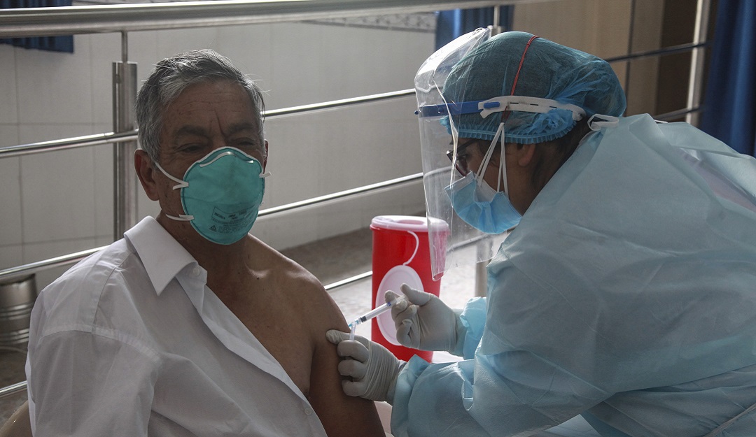 Actualmente, Ecuador ha vacunado poco más de 42.000 personas.