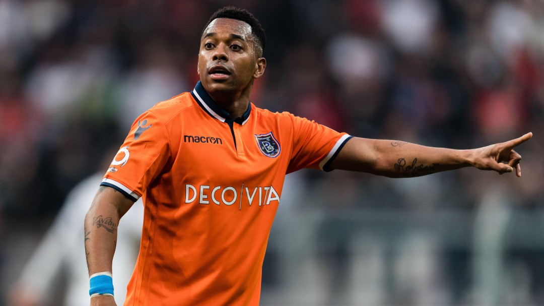 Confirman pena de 9 años de prisión para Robinho