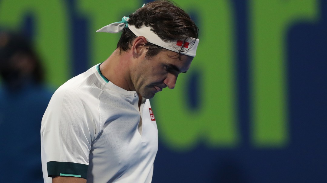 Roger Federer fue eliminado por Nikoloz Basilashvili en cuartos de Doha