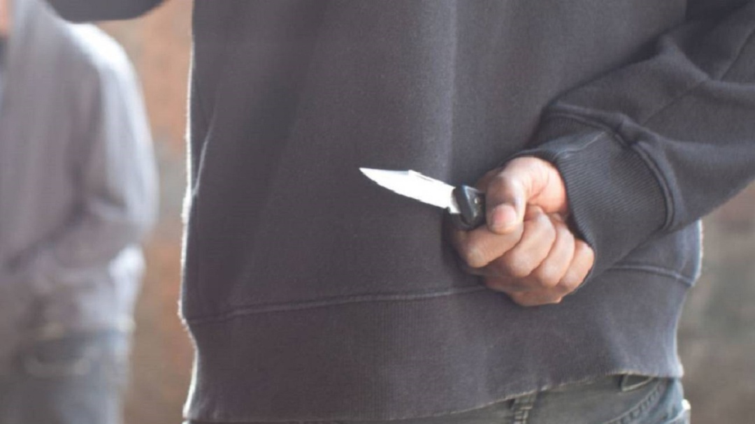 Menor de 17 años recibió 15 puñaladas por su expareja en Soledad