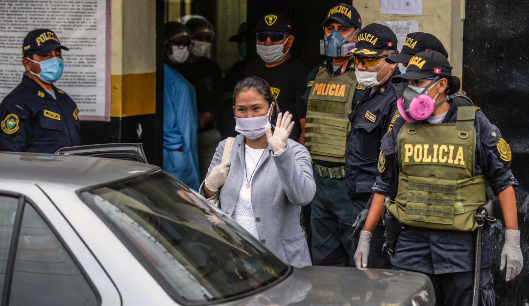 Keiko Fujimori a la salida de la carcel Santa Mónica en Lima tras completar tres meses detenida en medio del caso Odebrecht.