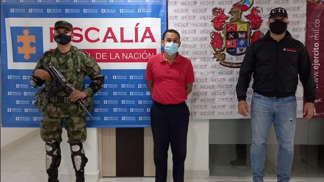 Capturado sacerdote que maltrataba a su novia