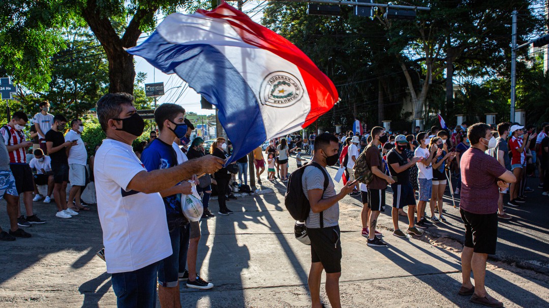 Confusión en Paraguay por el pago y llegada de vacunas