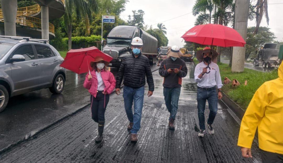 Problemas en movilidad en vía Cerritos - Pereira
