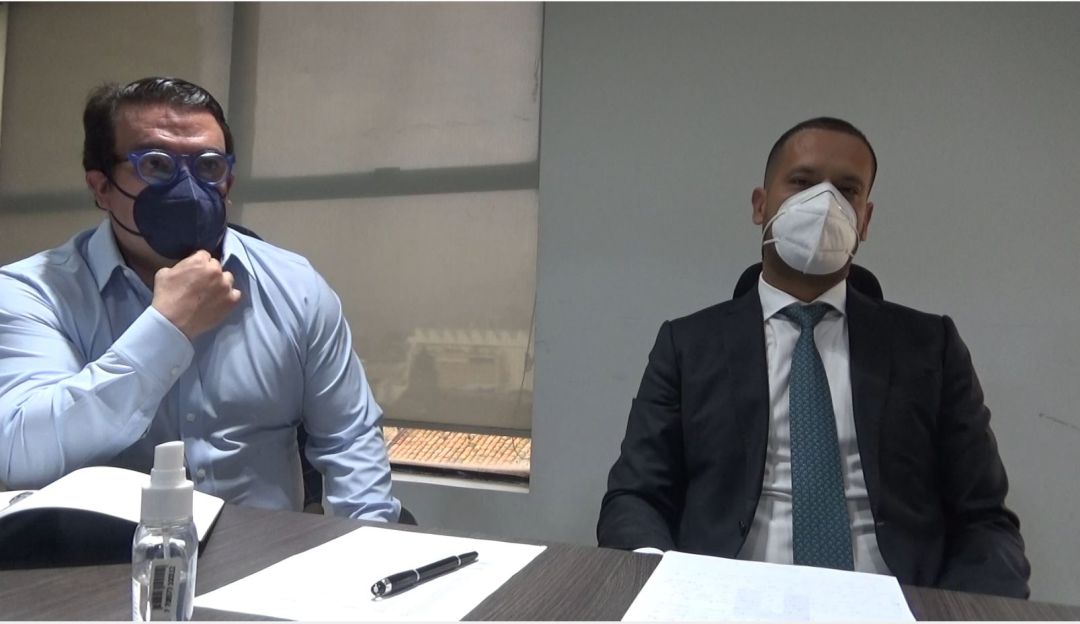 (IZQ) El abogado Iván Cancino. (DER) El abogado Diego Cadena, investigado por presuntamente incurrir en los delitos de compra de testigos y fraude procesal (IZQ) El abogado Iván Cancino. (DER) El abogado Diego Cadena, investigado por presuntamente incurrir en los delitos de compra de testigos y fraude procesal