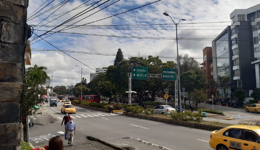 Al fondo el parque Fundadores al norte de Armenia